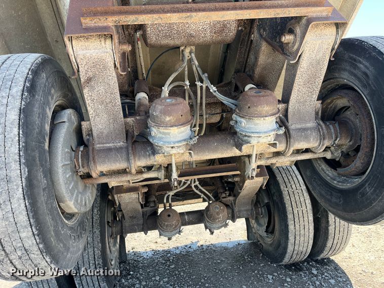 image for item LD9525 1996 Alumatech end dump trailer