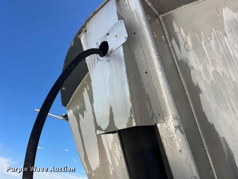 image for item LD9525 1996 Alumatech end dump trailer