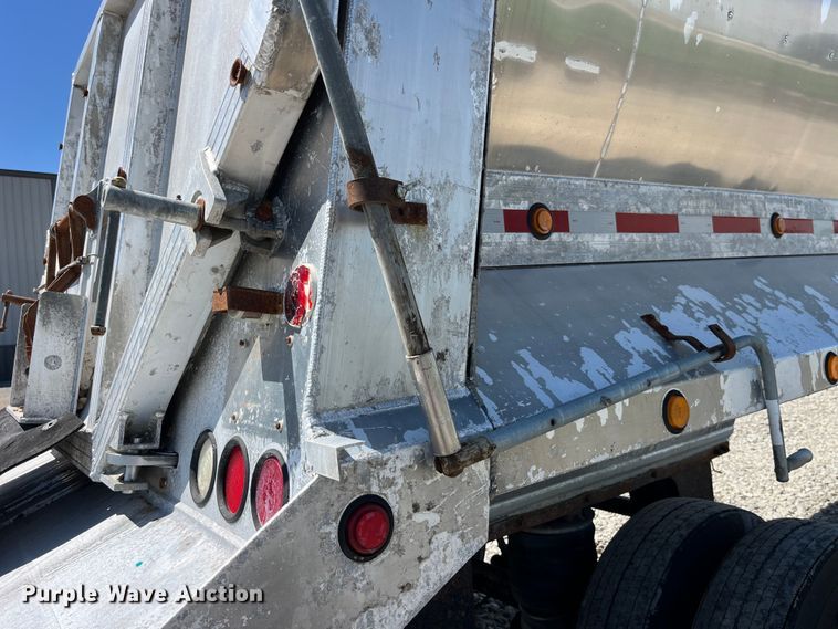 image for item LD9525 1996 Alumatech end dump trailer