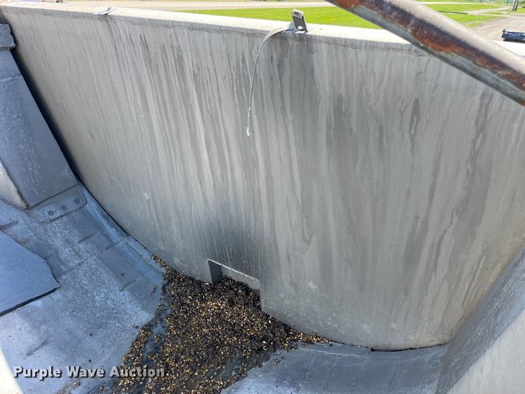 image for item LD9525 1996 Alumatech end dump trailer