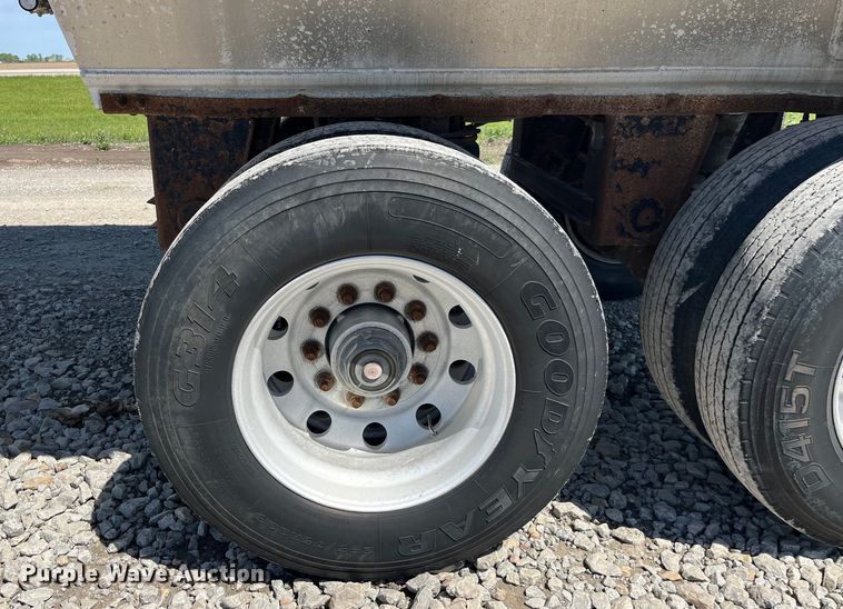 image for item LD9525 1996 Alumatech end dump trailer