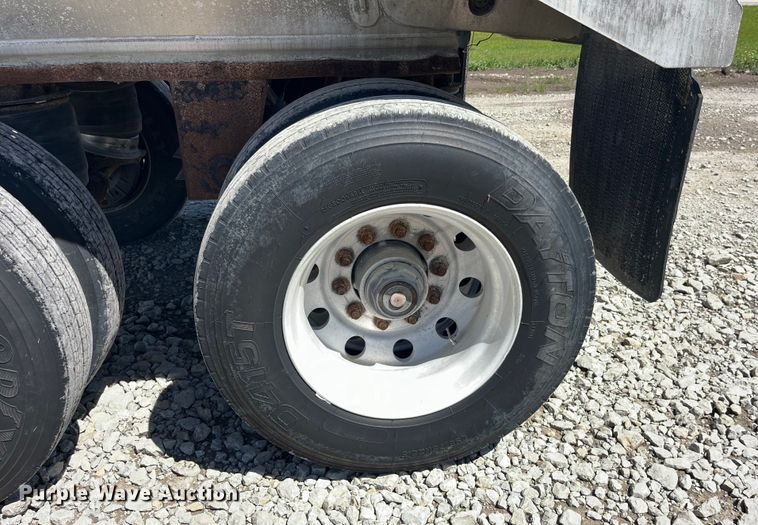 image for item LD9525 1996 Alumatech end dump trailer