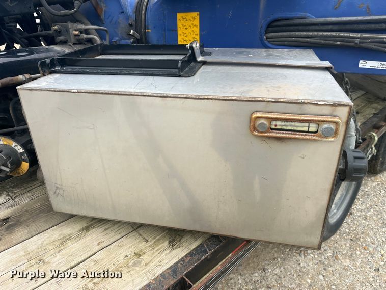 image for item LD9526 2008 PM 26P crane