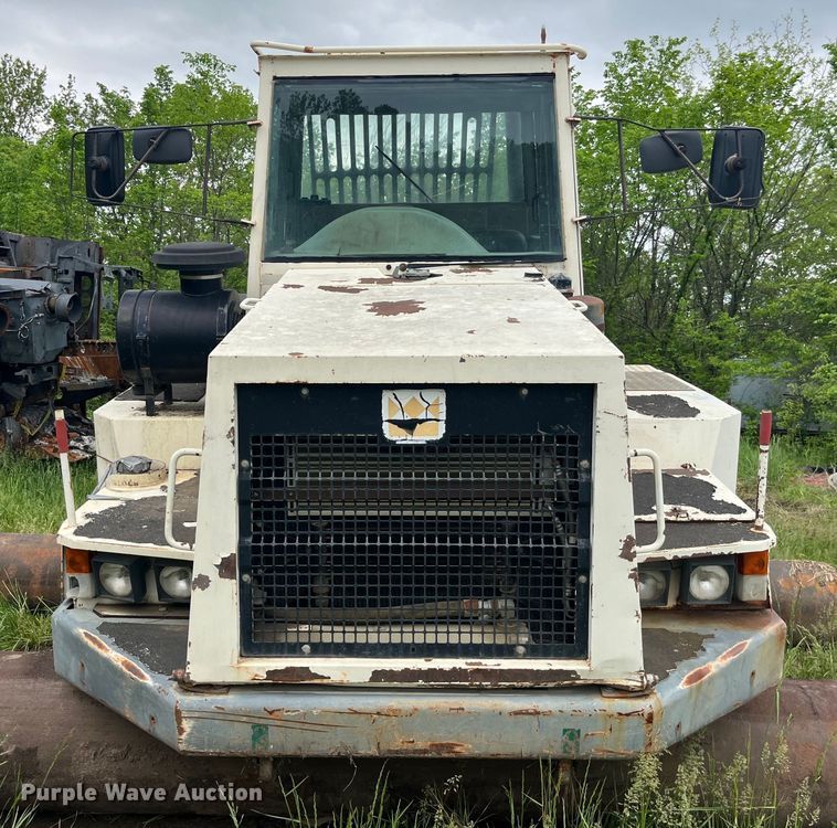 image for item LD9538 1999 Terex TA30 cab