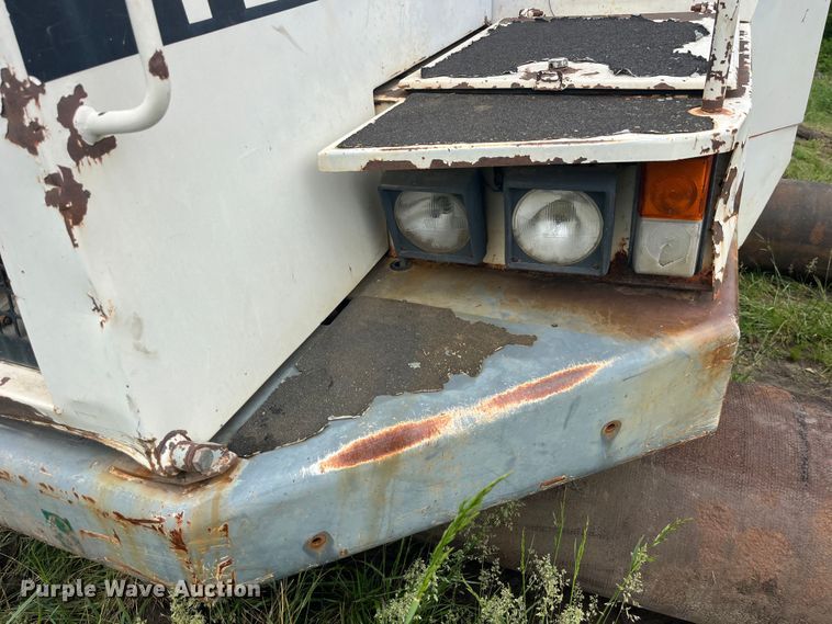 image for item LD9538 1999 Terex TA30 cab