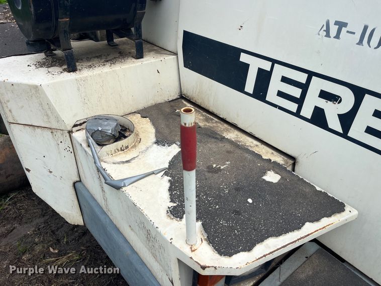 image for item LD9538 1999 Terex TA30 cab