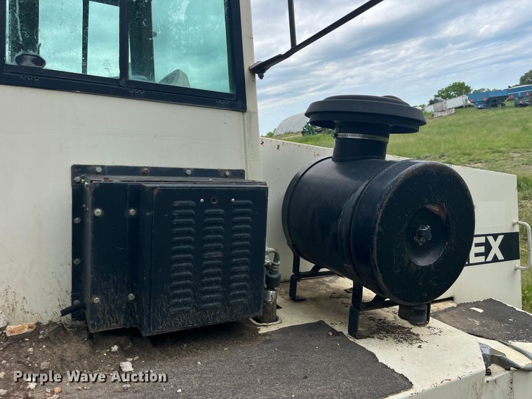 image for item LD9538 1999 Terex TA30 cab