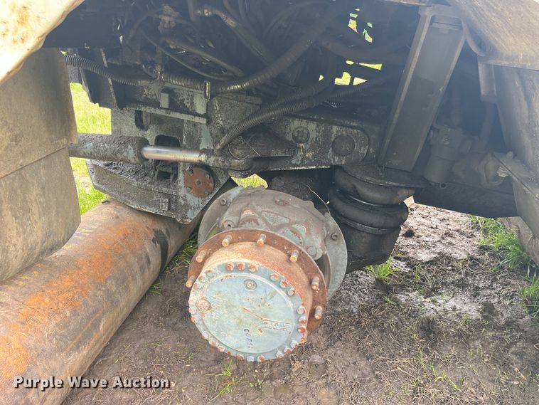 image for item LD9538 1999 Terex TA30 cab