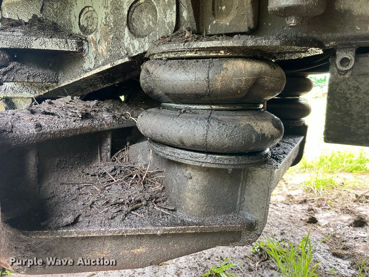 image for item LD9538 1999 Terex TA30 cab