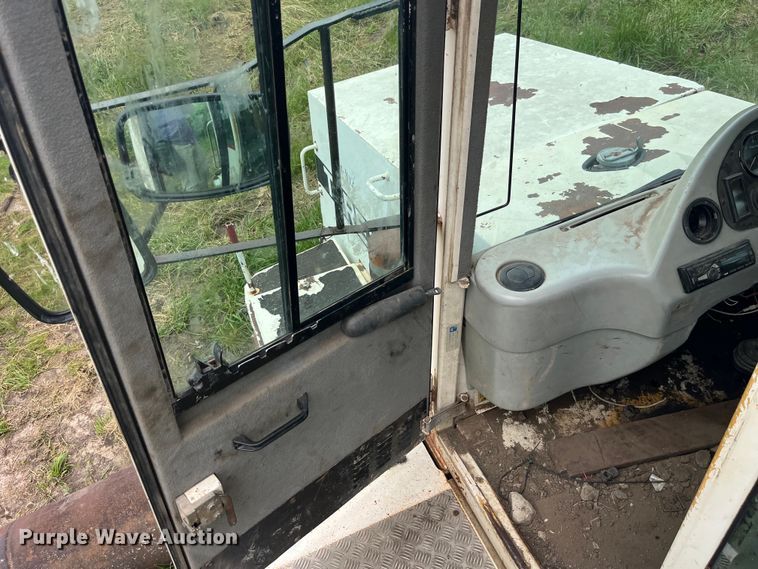 image for item LD9538 1999 Terex TA30 cab