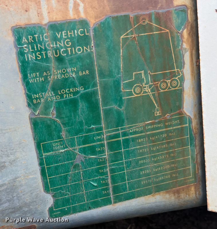 image for item LD9538 1999 Terex TA30 cab