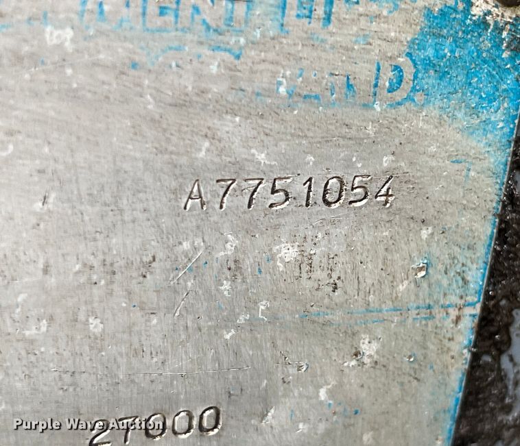 image for item LD9538 1999 Terex TA30 cab