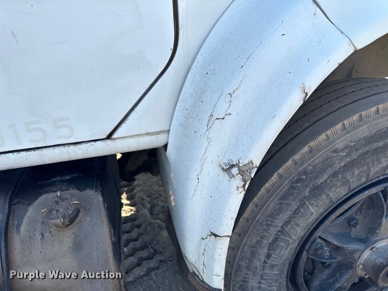 image for item LR9321 1990 International  4900 dump truck