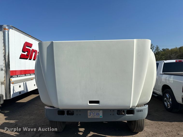 image for item LR9321 1990 International  4900 dump truck