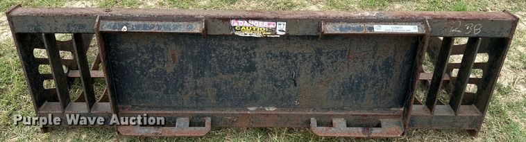 image for item LU9831 72