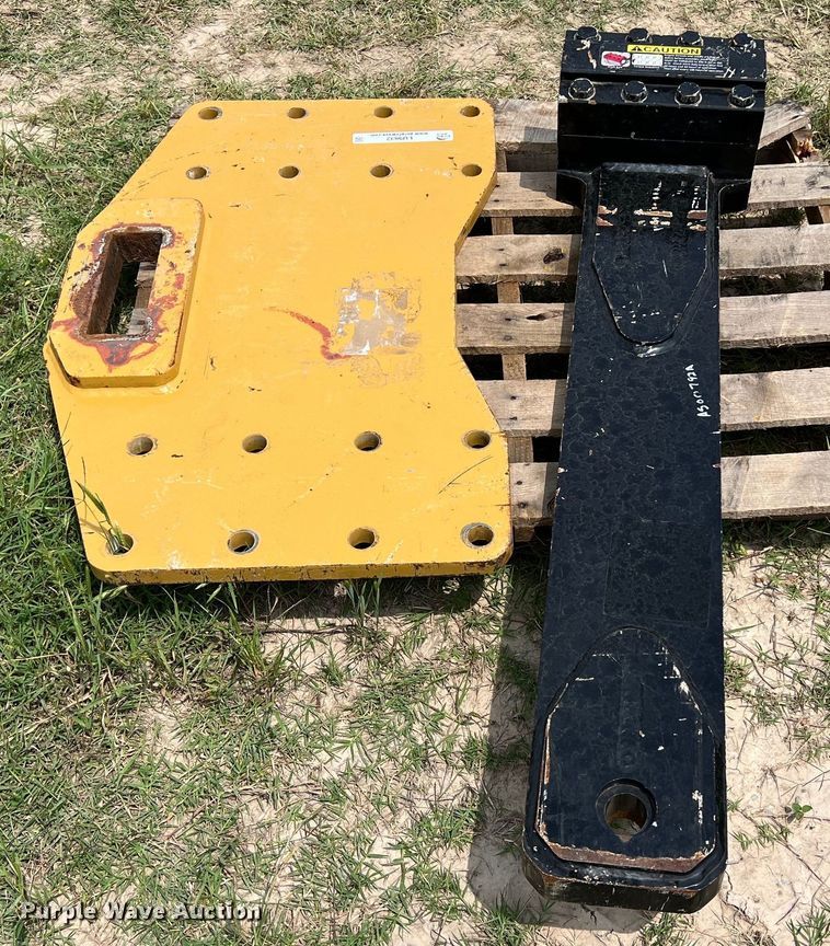 image for item LU9832 Drawbar attachment