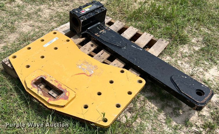 image for item LU9832 Drawbar attachment