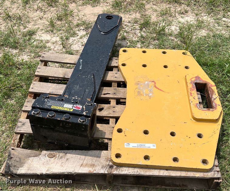 image for item LU9832 Drawbar attachment