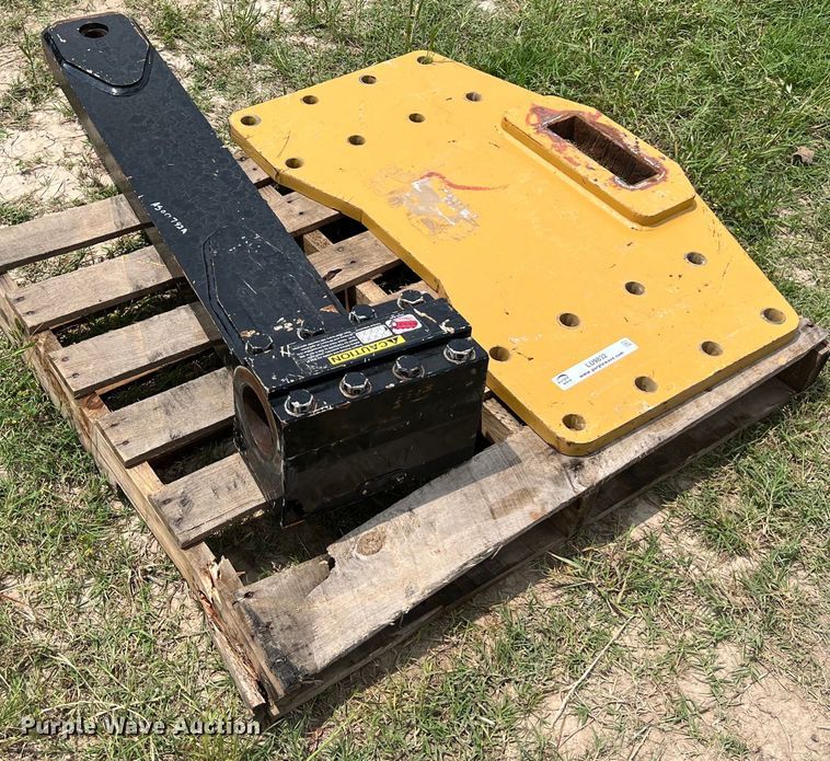 image for item LU9832 Drawbar attachment