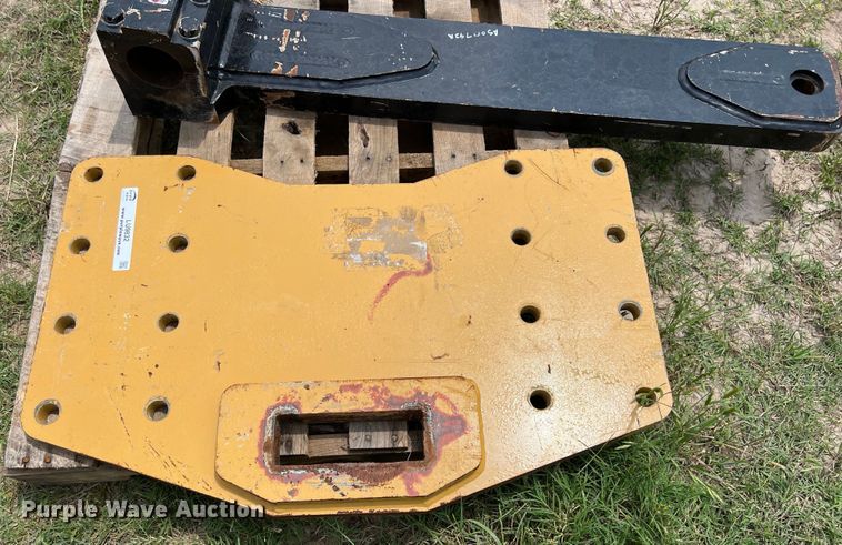 image for item LU9832 Drawbar attachment