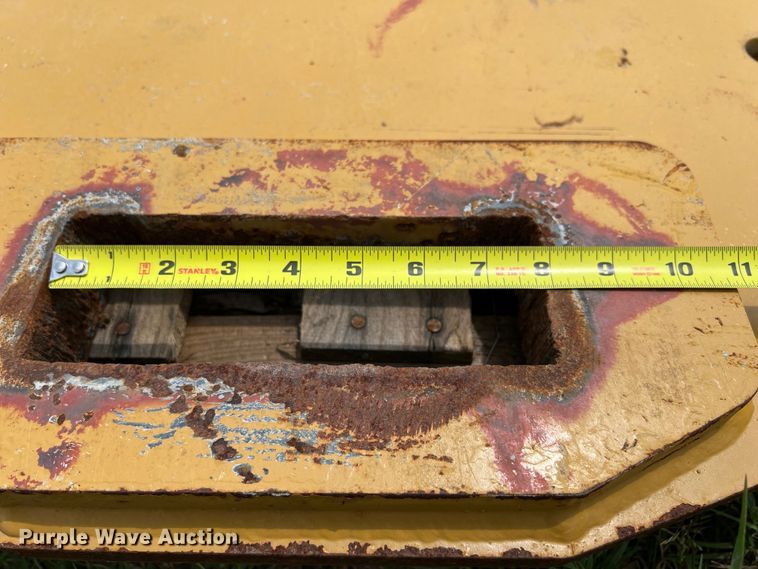 image for item LU9832 Drawbar attachment