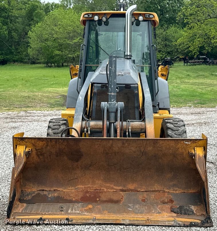 image for item ND9313 2015 John Deere 310SL backhoe