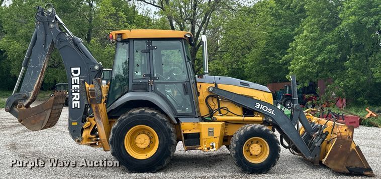 image for item ND9313 2015 John Deere 310SL backhoe