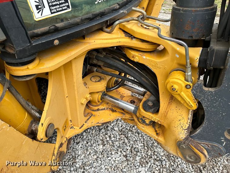 image for item ND9313 2015 John Deere 310SL backhoe