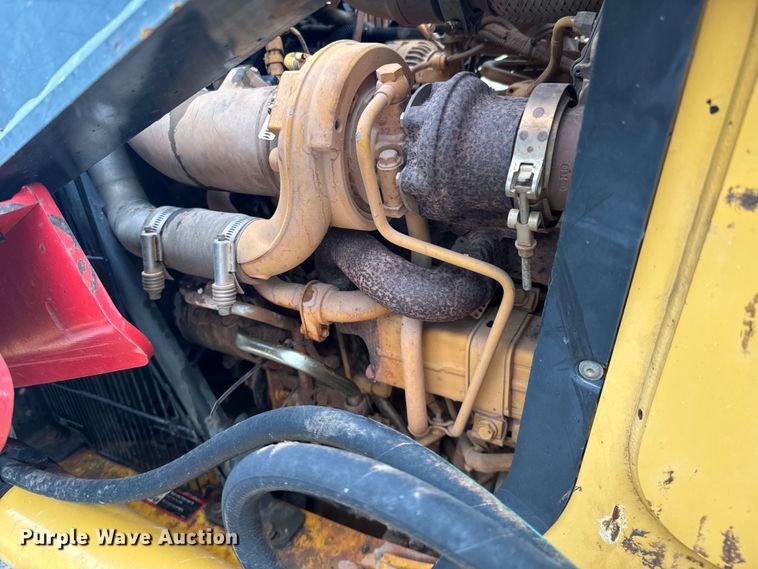 image for item ND9313 2015 John Deere 310SL backhoe