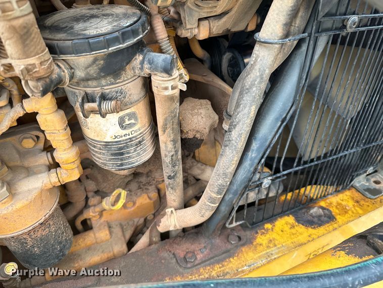 image for item ND9313 2015 John Deere 310SL backhoe