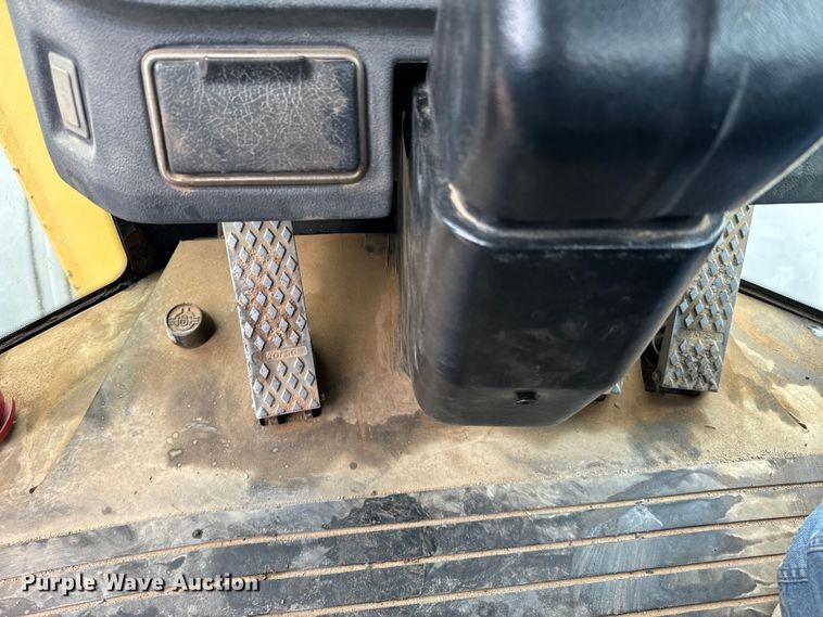 image for item ND9315 2006 John Deere 544J wheel loader