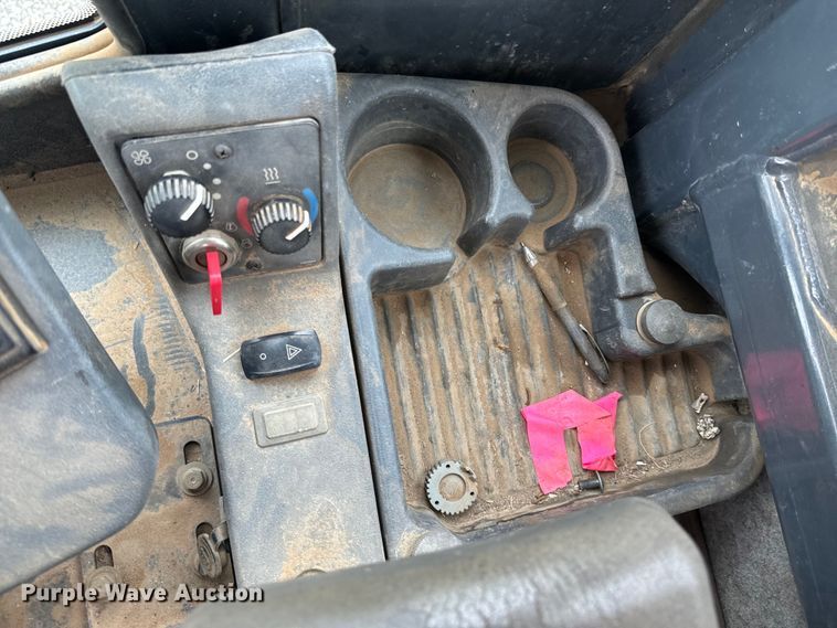 image for item ND9315 2006 John Deere 544J wheel loader