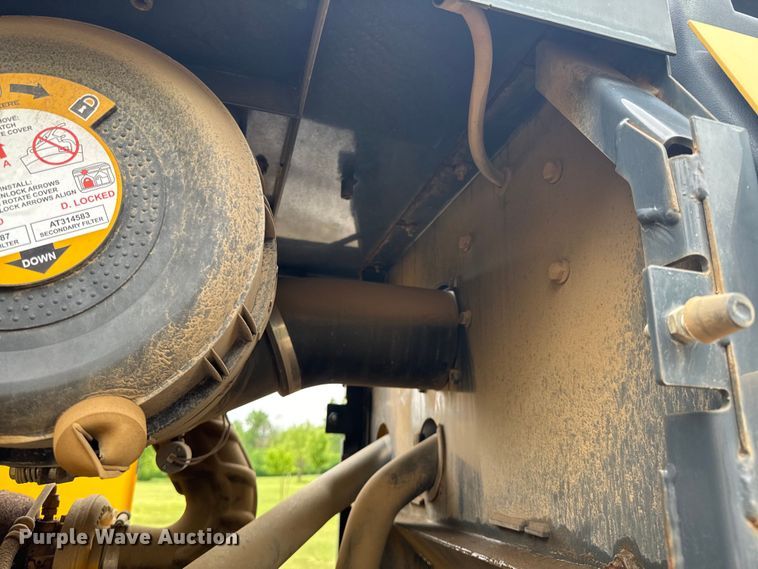 image for item ND9315 2006 John Deere 544J wheel loader