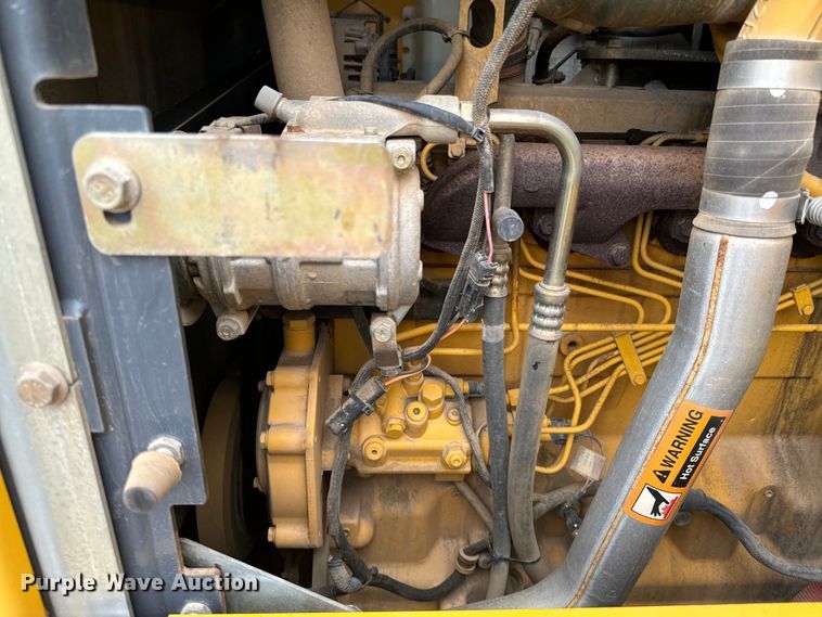 image for item ND9315 2006 John Deere 544J wheel loader