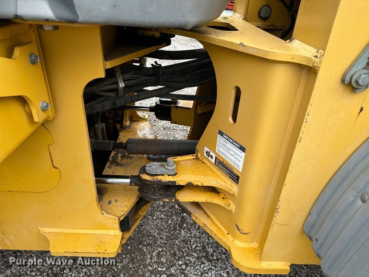 image for item ND9315 2006 John Deere 544J wheel loader