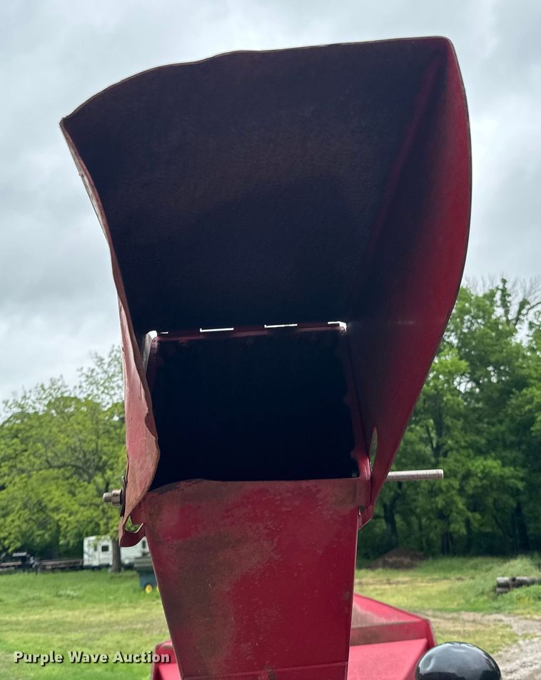 image for item ND9317 Bandit wood chipper