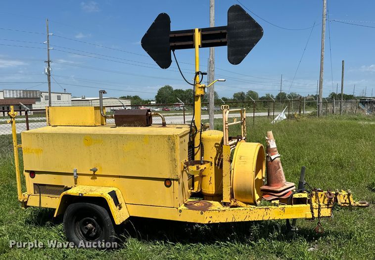 image for item ND9332 1995 Hesco 2000 10 power unit