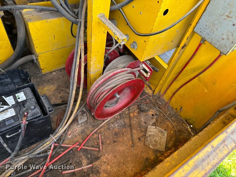 image for item ND9332 1995 Hesco 2000 10 power unit