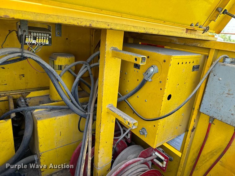 image for item ND9332 1995 Hesco 2000 10 power unit