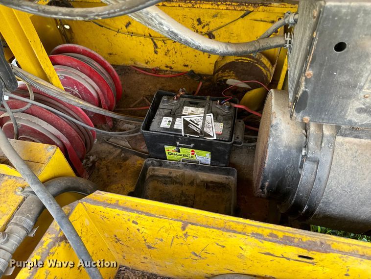 image for item ND9332 1995 Hesco 2000 10 power unit