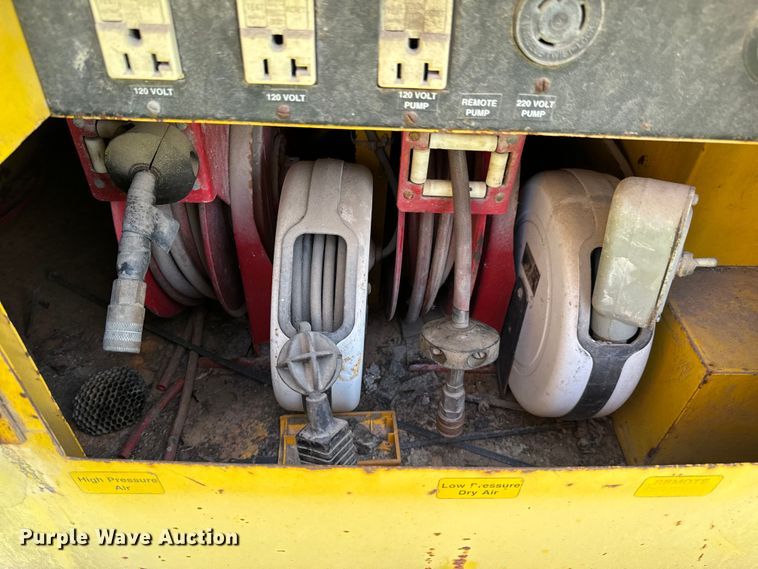 image for item ND9332 1995 Hesco 2000 10 power unit