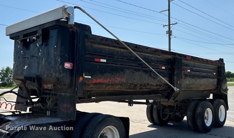 image for item ND9333 1986 CMC end dump trailer