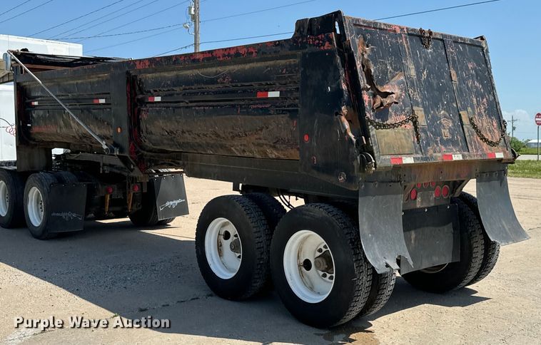 image for item ND9333 1986 CMC end dump trailer