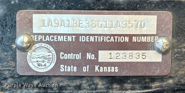 image for item ND9333 1986 CMC end dump trailer