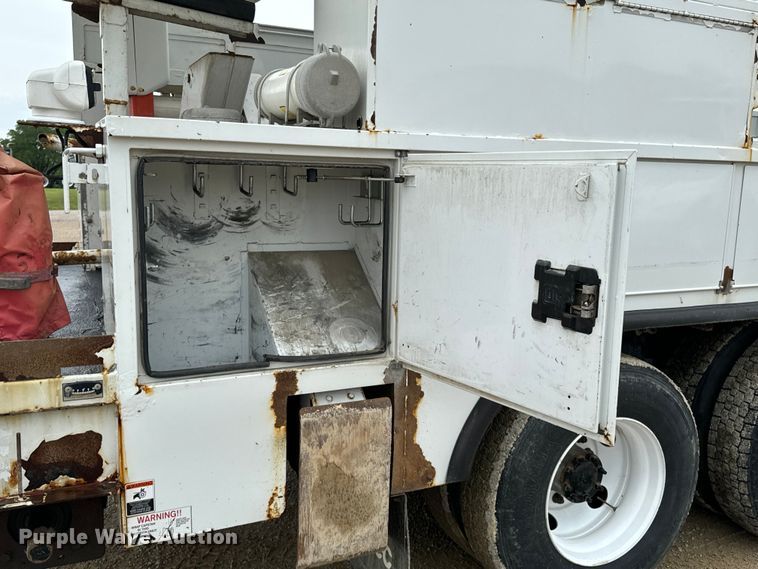 image for item ND9350 2015 Freightliner Business Class M2 bucket truck