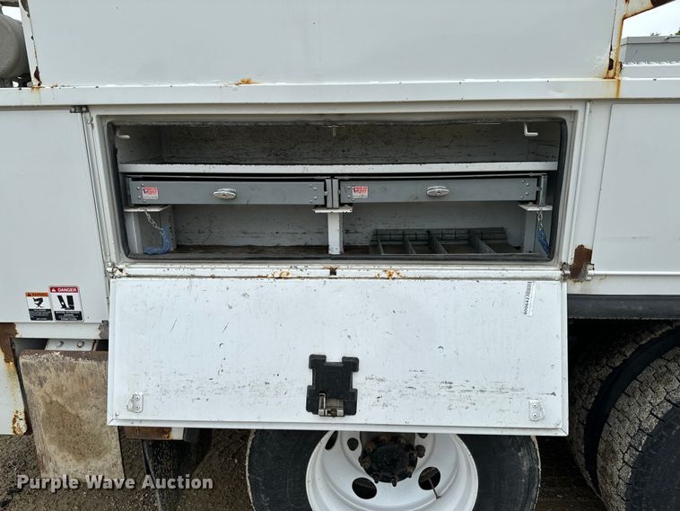 image for item ND9350 2015 Freightliner Business Class M2 bucket truck