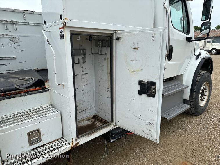 image for item ND9350 2015 Freightliner Business Class M2 bucket truck