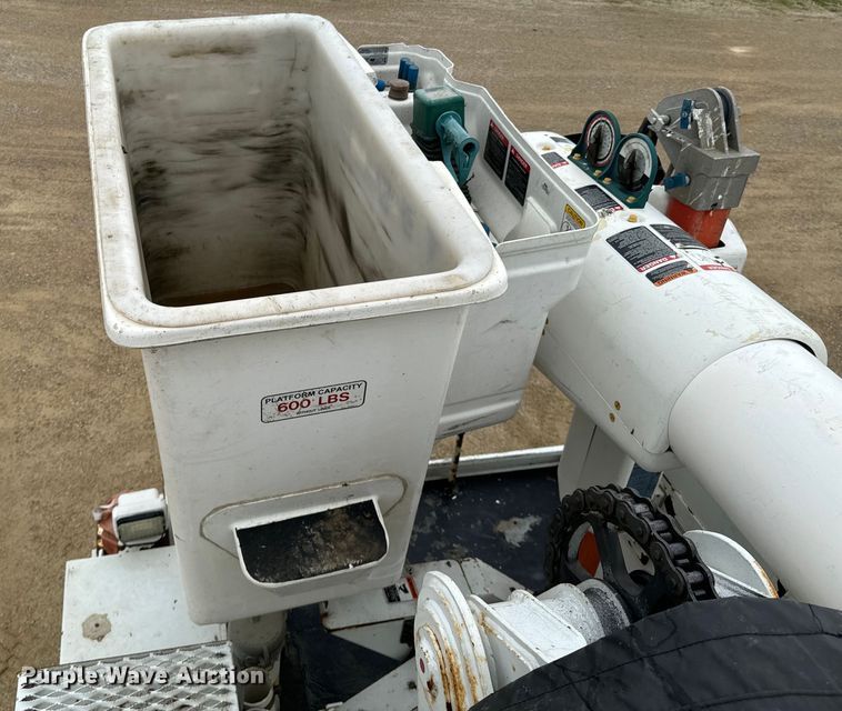 image for item ND9350 2015 Freightliner Business Class M2 bucket truck