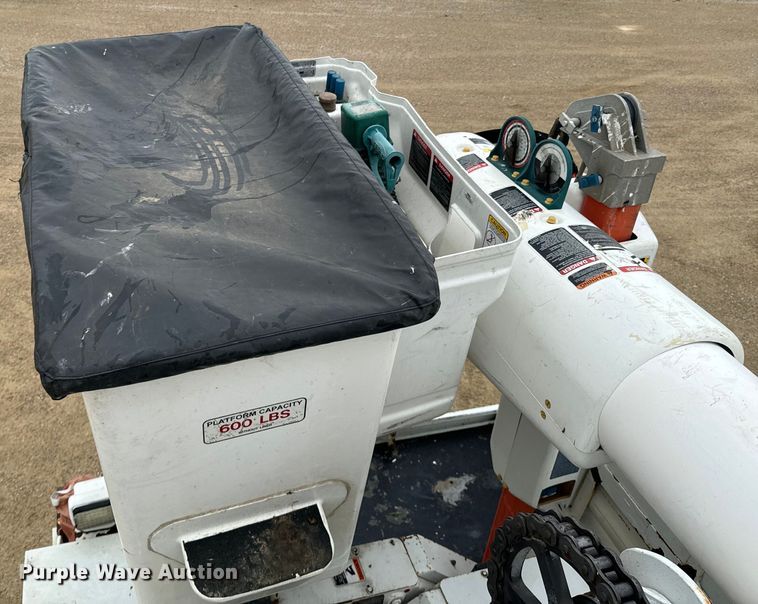 image for item ND9350 2015 Freightliner Business Class M2 bucket truck