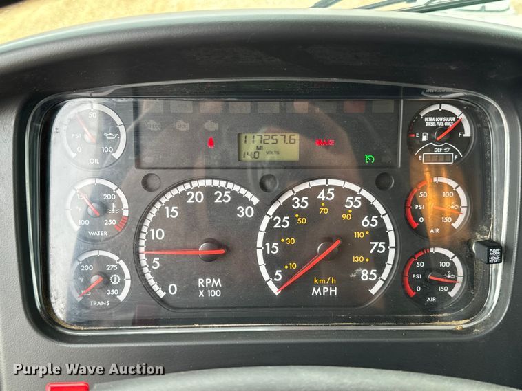 image for item ND9350 2015 Freightliner Business Class M2 bucket truck